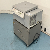 Eppendorf 5810R Refrigerated Centrifuge image 0